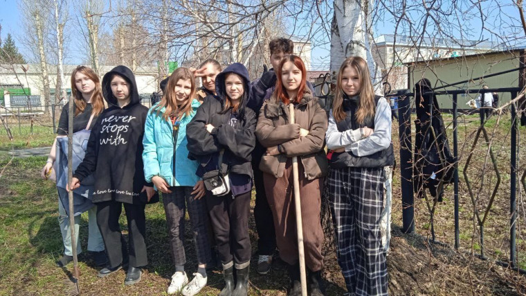 Благоустройство памятников.